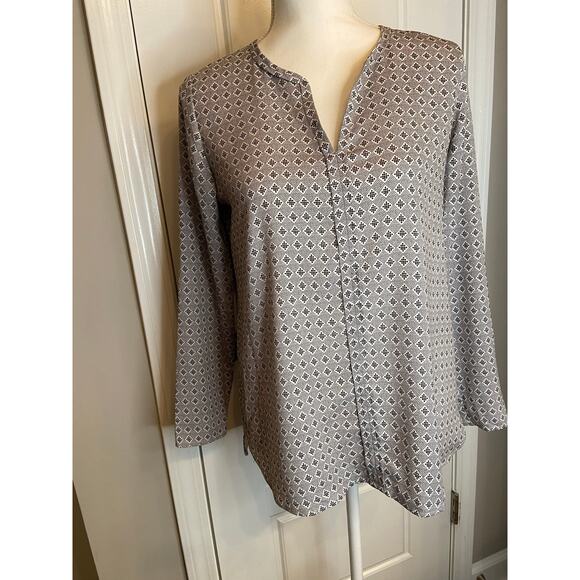 Ann Taylor Petite Womens blouses - Picture 2 of 9